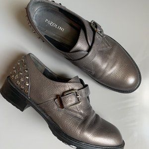 Metallic leather Loafers with spikes / European brand / size 38